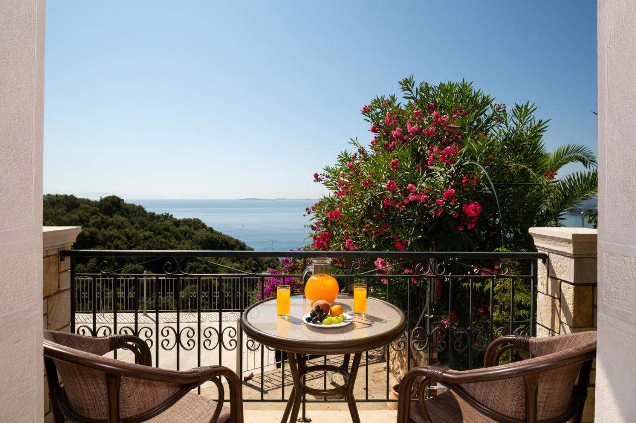 Adriana Sea View Villa Ipsos Bagian luar foto